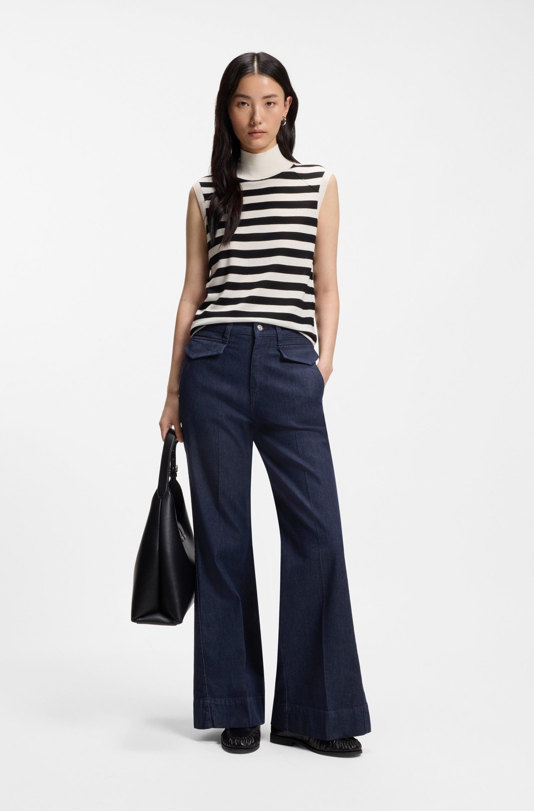 Женские расклёшенные джинсы BOSS  | Фото 4