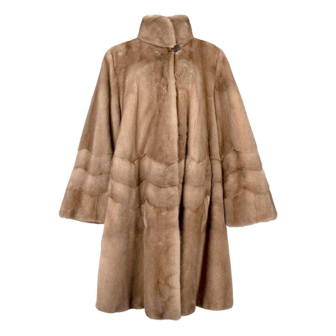 Женская шуба из норки Stella SkinnWille | Фото 1