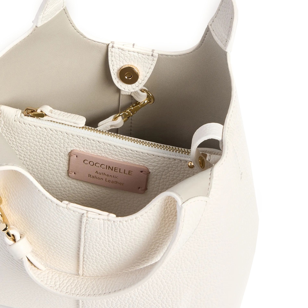 Женская сумка Coccinelle C-Easy Small | Фото 3