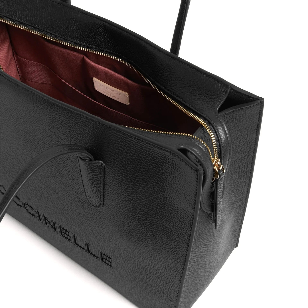 Женская сумка Coccinelle Myrtha | Фото 3