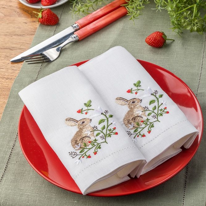 Набор салфеток Невская Вышивка, Кролик с земляникой | Фото 1