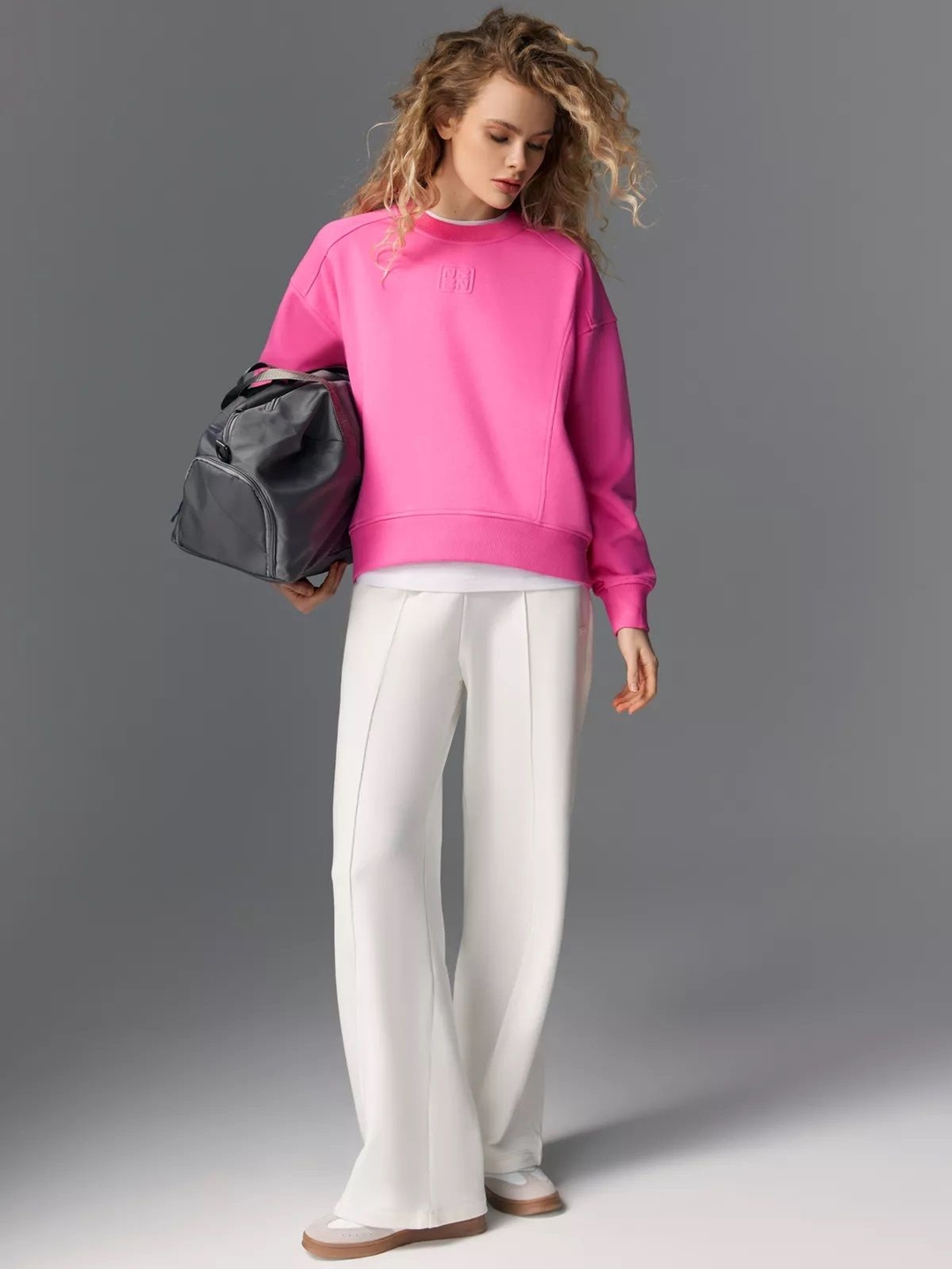 Женский свитшот Neverlate | Фото 1