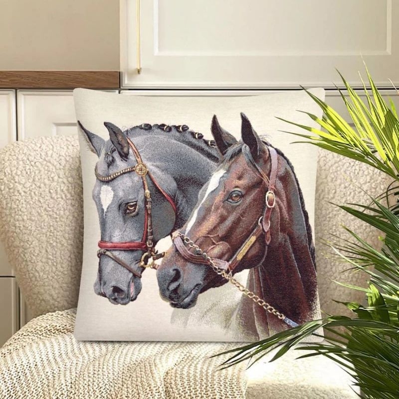 Подушка Пара лошадей | Фото 1
