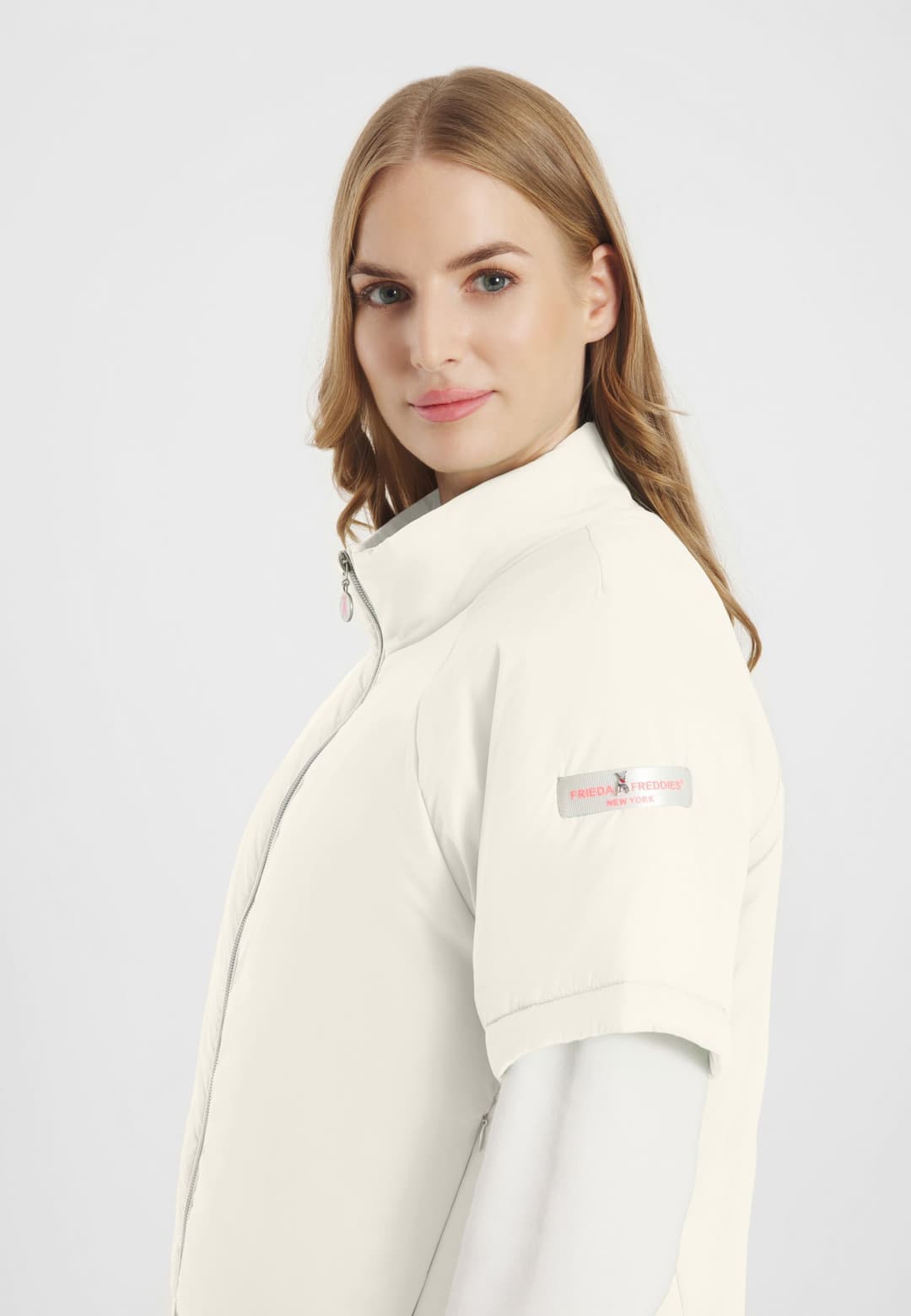 Женская куртка с коротким рукавом Frieda&Freddies  | Фото 2