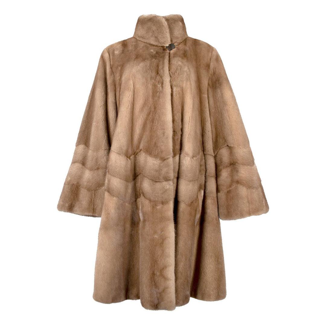 Женская шуба из норки Stella SkinnWille | Фото 1