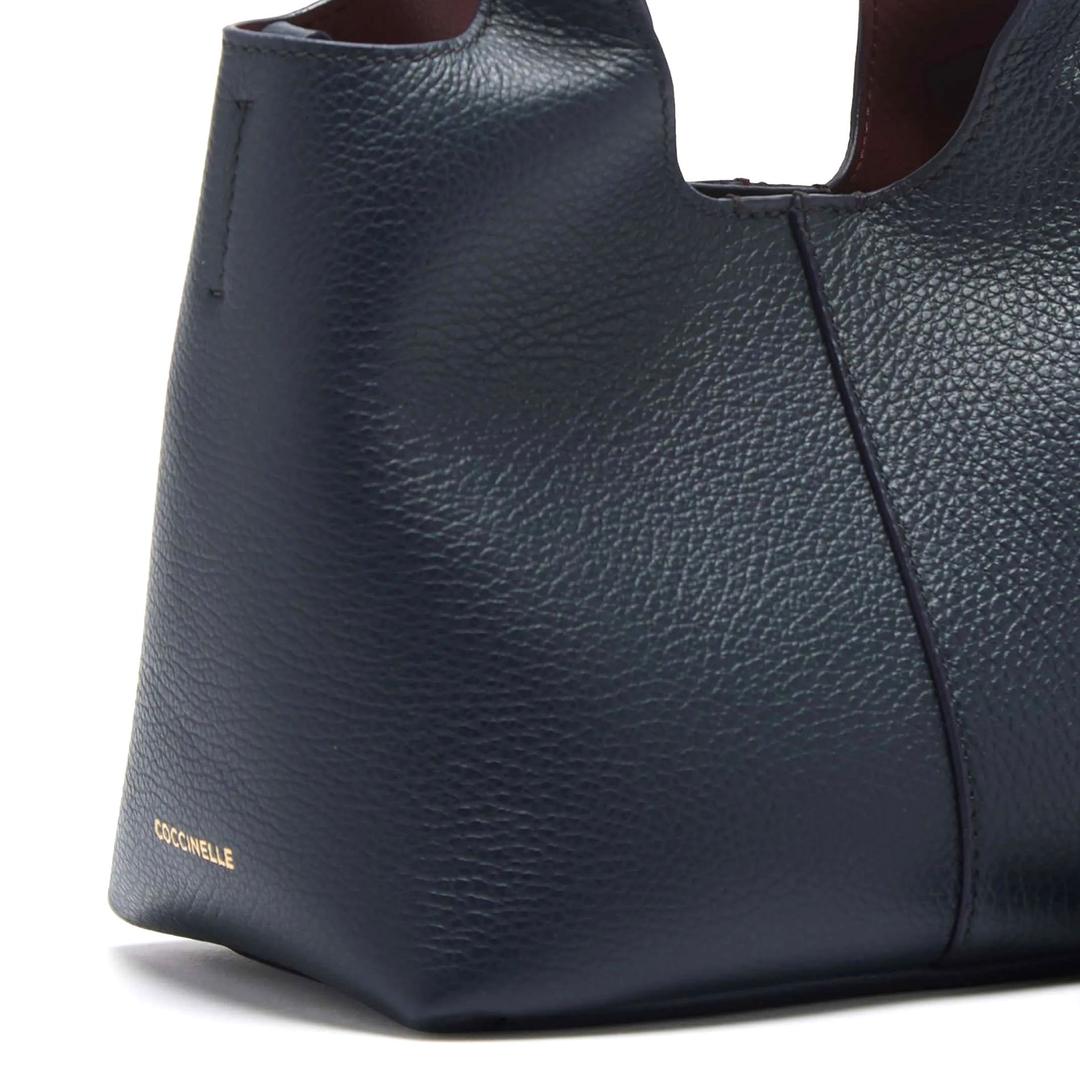 Женская сумка Coccinelle C-Easy Small | Фото 4