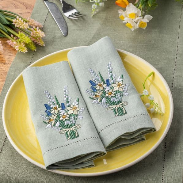 Набор салфеток Невская Вышивка, Весенний букет | Фото 1