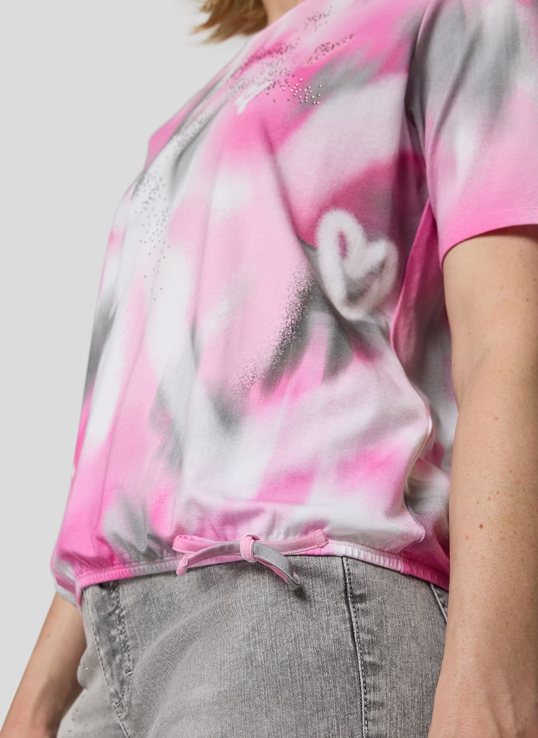 Женская футболка с принтом Rabe | Фото 6