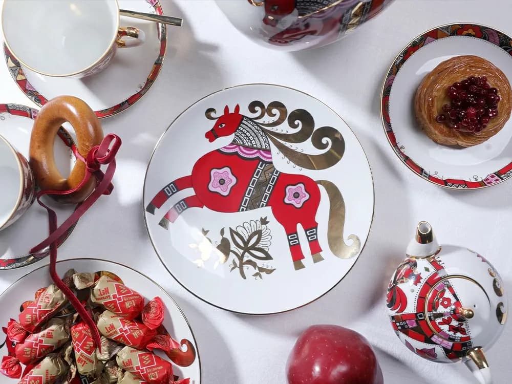 Тарелка декоративная ИФЗ Красный конь | Фото 2