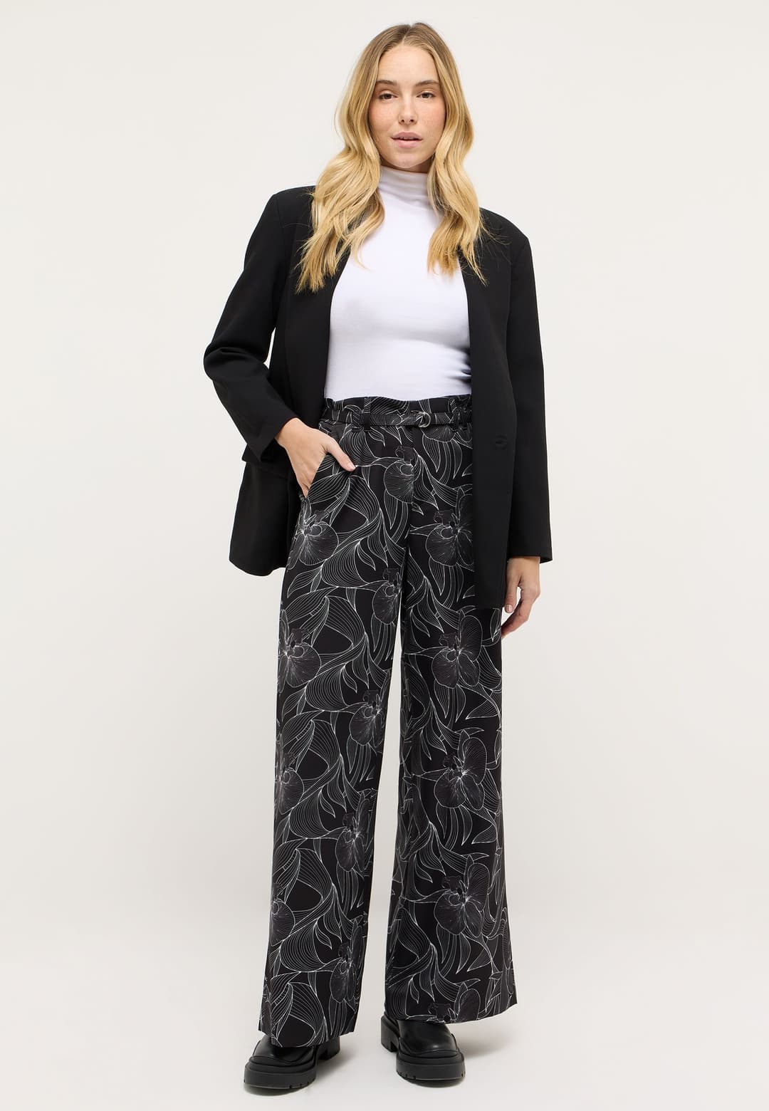 Женские брюки с цветочным принтом Liva SLEEK Angels | Фото 4